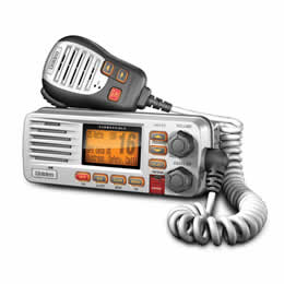 Uniden UM425 VHF Marine Radio